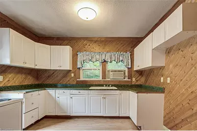 426 W Main Street, Franklinville, NC 27248 - Photo 17
