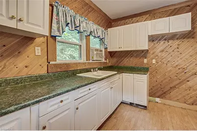 426 W Main Street, Franklinville, NC 27248 - Photo 15