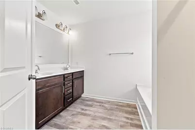 1843 Gatehouse View Drive, Winston-Salem, NC 27127 - Photo 23
