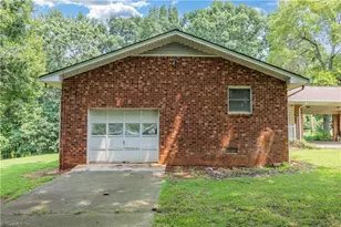 4988 Amick Ln, Liberty, NC 27298 - Photo 15