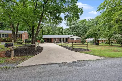 578 Eastwood Drive, Asheboro, NC 27205 - Photo 3