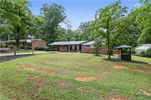 578 Eastwood Dr, Asheboro, NC 27205 - Photo 1