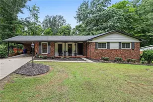 578 Eastwood Dr, Asheboro, NC 27205 - Photo 1