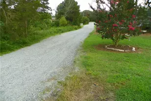 189 High Bluff Dr, Lexington, NC 27295 - Photo 5