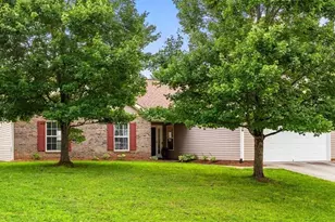 705 Eagle Point Dr, Kernersville, NC 27284 - Photo 3