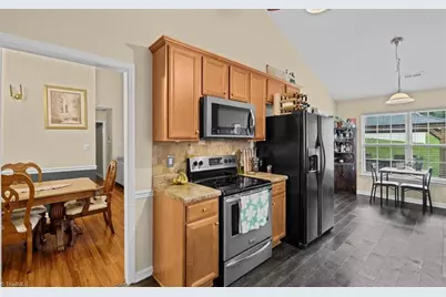 705 Eagle Point Drive, Kernersville, NC 27284 - Photo 17