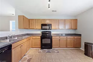 4560 Vernon Farms Blvd, Kernersville, NC 27284 - Photo 13
