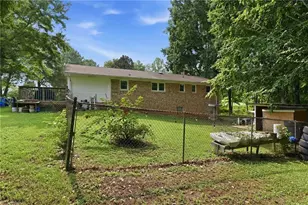 5703 Summit Ave, Browns Summit, NC 27214 - Photo 27