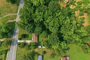 5703 Summit Ave, Browns Summit, NC 27214 - Photo 37