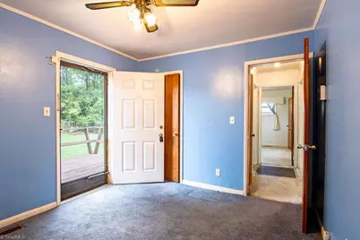 605 E Morehead Street, Reidsville, NC 27320 - Photo 21