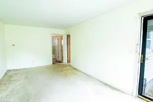 605 E Morehead St, Reidsville, NC 27320 - Photo 11