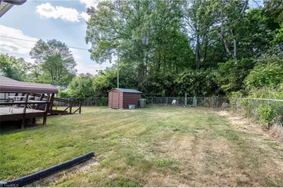 605 E Morehead Street, Reidsville, NC 27320 - Photo 5