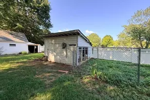 244 Weaver St, Eden, NC 27288 - Photo 25
