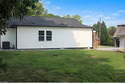 1000 Pine Circle Drive, High Point, NC 27265 - Photo 13