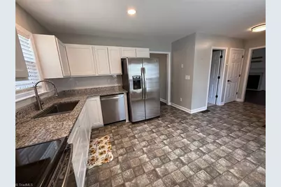 2740 Bridgeport Drive, Winston-Salem, NC 27103 - Photo 7