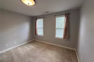 2740 Bridgeport Dr, Winston-Salem, NC 27103 - Photo 15