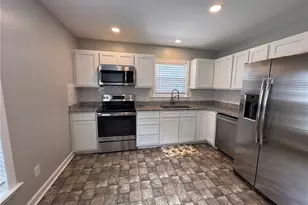 2740 Bridgeport Dr, Winston-Salem, NC 27103 - Photo 5
