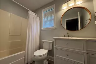 2740 Bridgeport Dr, Winston-Salem, NC 27103 - Photo 9