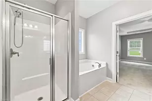 5409 Torwood Dr, Greensboro, NC 27409 - Photo 17