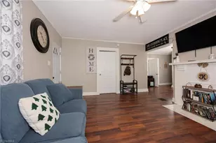 5102 Old Walkertown Rd, Winston-Salem, NC 27105 - Photo 9