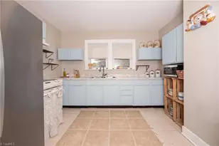 5102 Old Walkertown Rd, Winston-Salem, NC 27105 - Photo 11