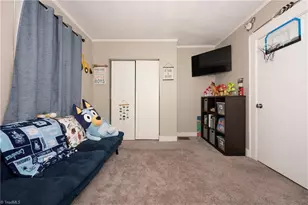 5102 Old Walkertown Rd, Winston-Salem, NC 27105 - Photo 23
