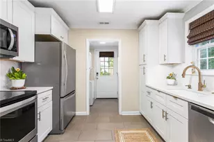1333 Winstead Pl, Greensboro, NC 27408 - Photo 7
