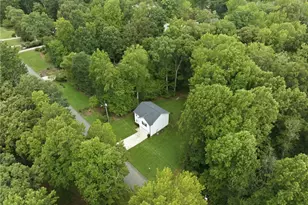 527 Dogwood Dr, Liberty, NC 27298 - Photo 31