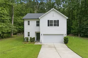 527 Dogwood Dr, Liberty, NC 27298 - Photo 1
