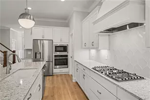 5106 Whaitley Ln, Greensboro, NC 27407 - Photo 15