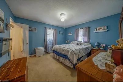 3902 Old Lexington Road, Winston-Salem, NC 27107 - Photo 19