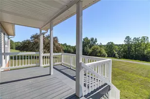 1055 Josephs Ln, Pinnacle, NC 27043 - Photo 3