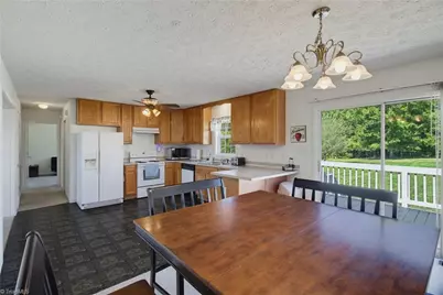 1055 Josephs Lane, Pinnacle, NC 27043 - Photo 11