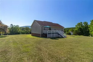 1055 Josephs Ln, Pinnacle, NC 27043 - Photo 29