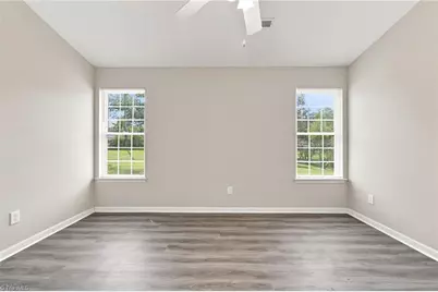 3 Franklinwood Drive, Greensboro, NC 27401 - Photo 19
