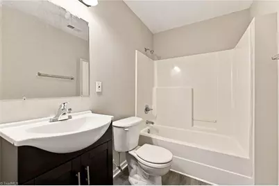 3 Franklinwood Drive, Greensboro, NC 27401 - Photo 23