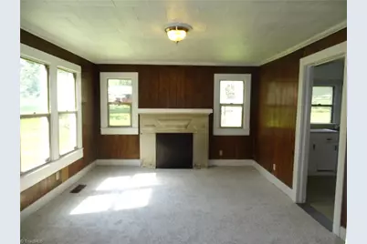 307 Goforth Drive, Thomasville, NC 27360 - Photo 3