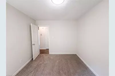 2110 Carlisle Way, High Point, NC 27265 - Photo 9