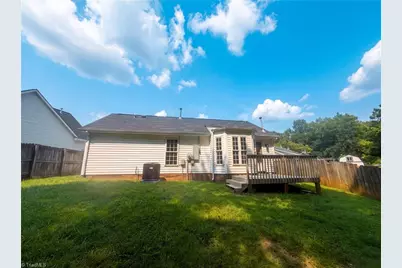 2110 Carlisle Way, High Point, NC 27265 - Photo 5