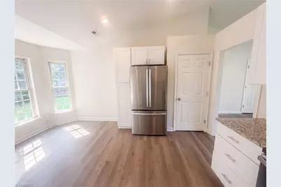 2110 Carlisle Way, High Point, NC 27265 - Photo 7