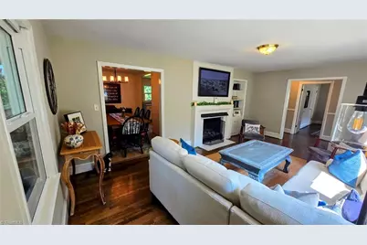 1324 Kenwood Street, Winston-Salem, NC 27103 - Photo 3