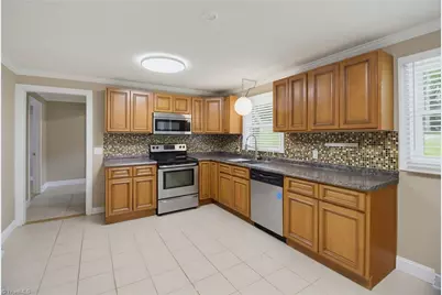488 Lansdowne Place, Wallburg, NC 27107 - Photo 11