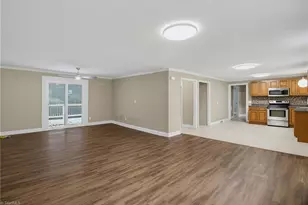 488 Lansdowne Pl, Winston-Salem, NC 27107 - Photo 5