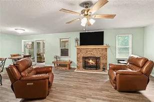 1848 Woodglo Dr, Asheboro, NC 27205 - Photo 5