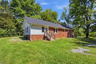 3048 Nc Hwy 62, Liberty, NC 27298 - Photo 29