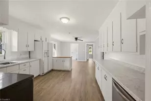 3048 Nc Hwy 62, Liberty, NC 27298 - Photo 13