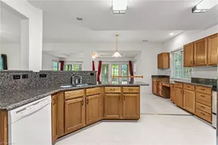 211 Walter Hagen Dr, Mebane, NC 27302 - Photo 17