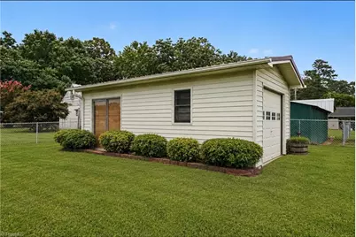 136 Beckford Drive, Lexington, NC 27295 - Photo 21