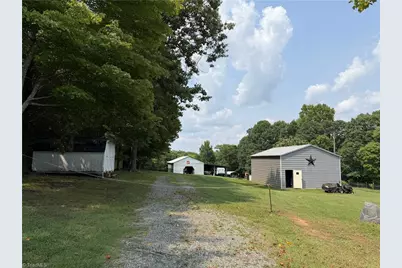 10317 Nc Highway 49 S, Liberty, NC 27298 - Photo 9