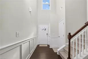 822 Riley Ln, Greensboro, NC 27455 - Photo 5